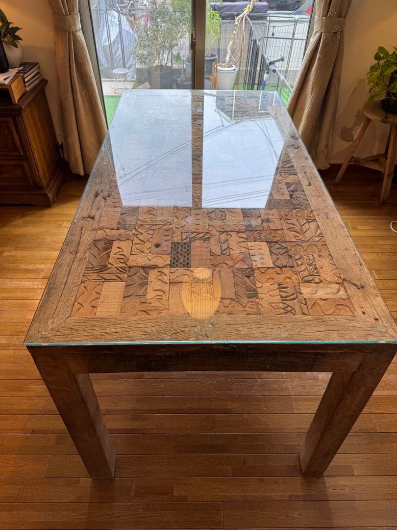 KARE （カレ） ダイニングテーブル 4人 〜6人掛け