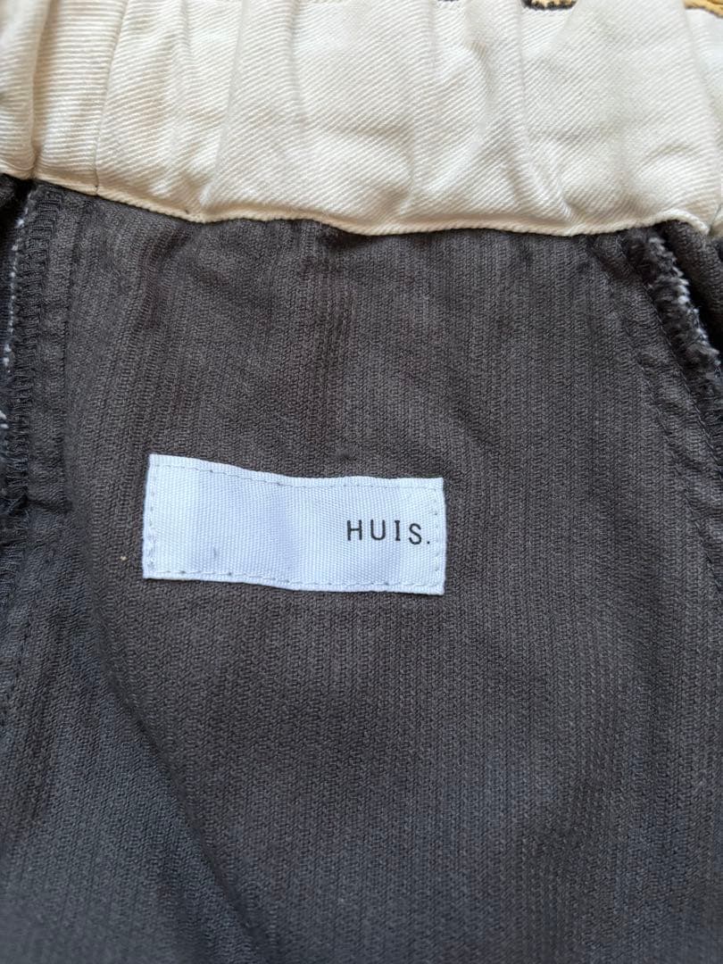 HUIS.遠州織物　シャトルコーデュロイバルーンパンツ