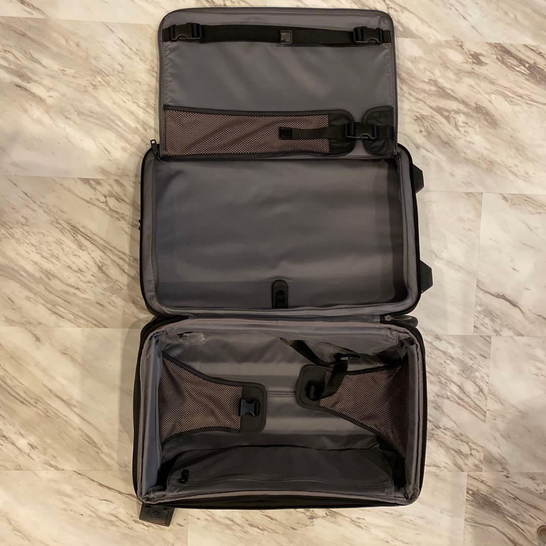 機内持込可トゥミ キャリーケース 22020 D2 アルファ2 エクスパンダブル