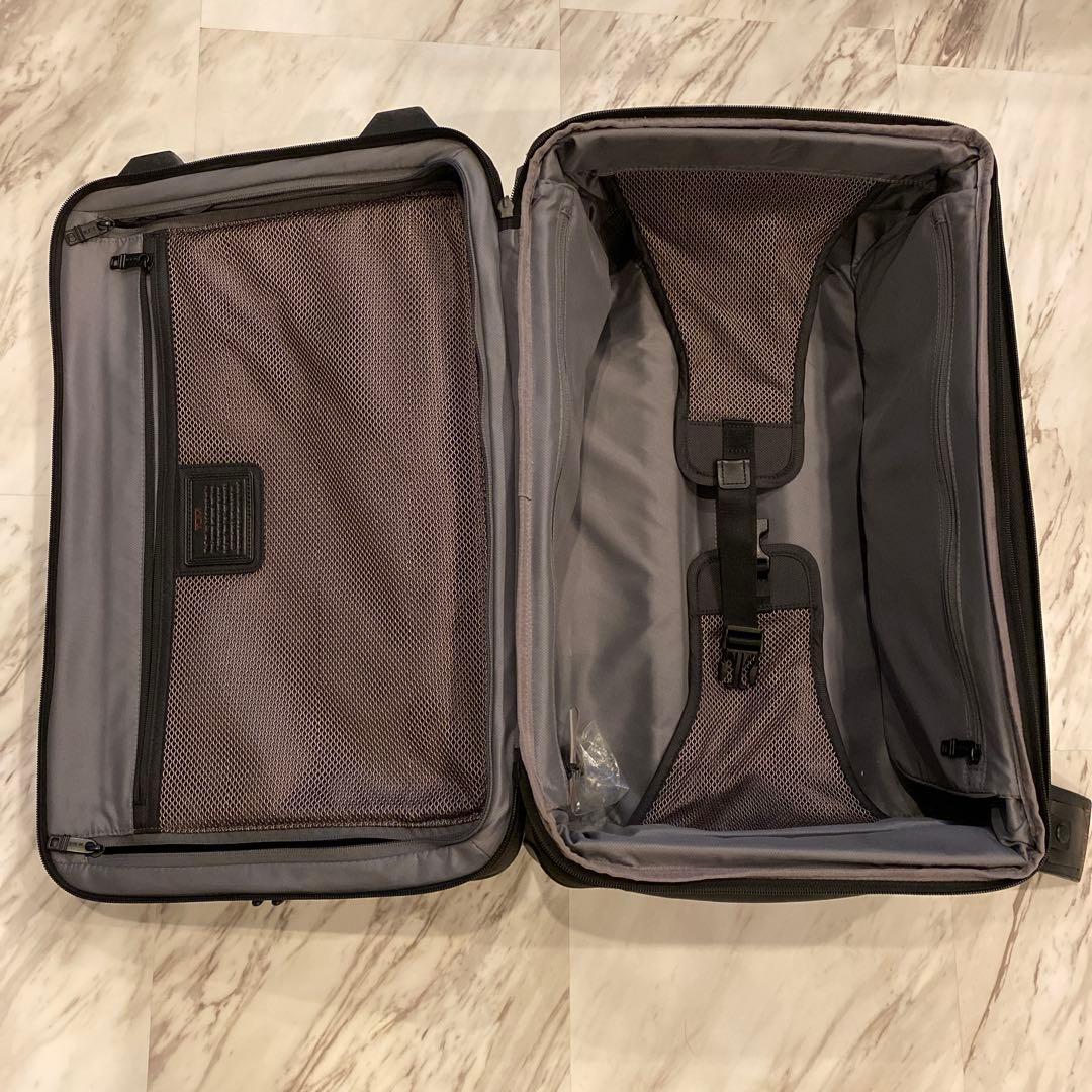 機内持込可トゥミ キャリーケース 22020 D2 アルファ2 エクスパンダブル