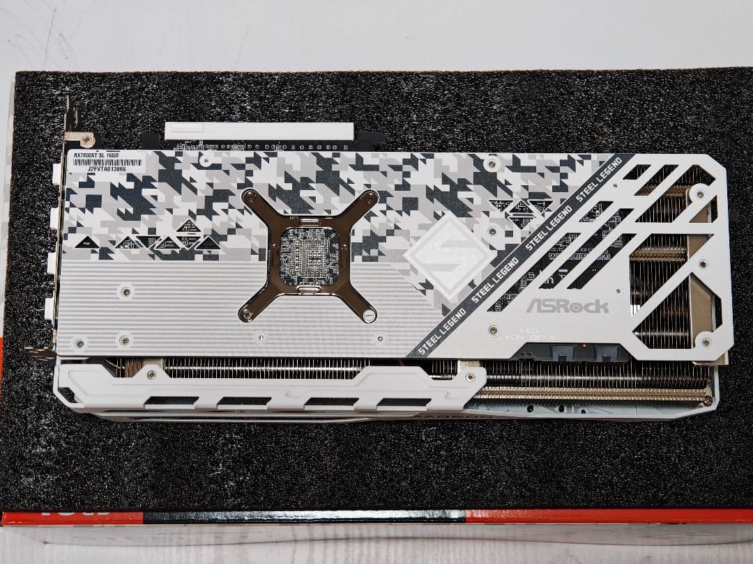 グラフィックボード・グラボ・ビデオカード ASRock Radeon RX 7800 XT 16GB OC Edition