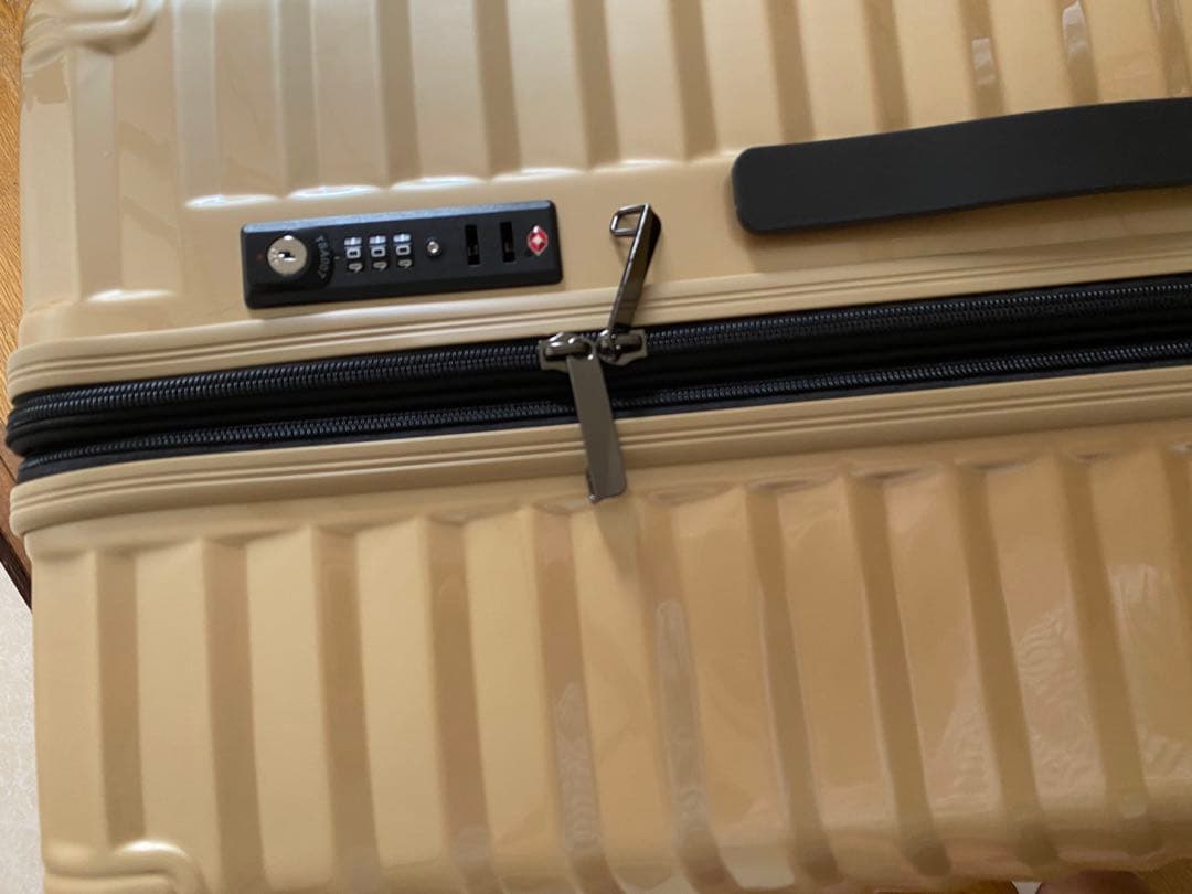 トマックスライトキャリーケース/スーツケース