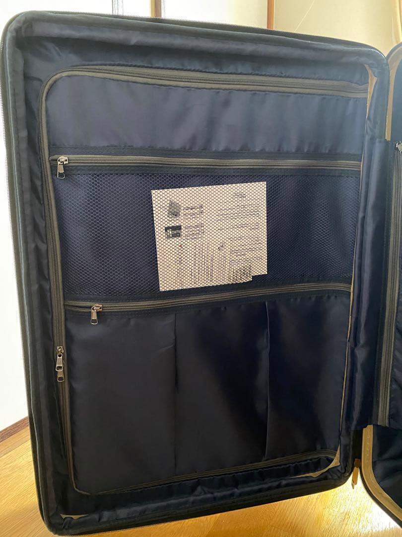 トマックスライトキャリーケース/スーツケース