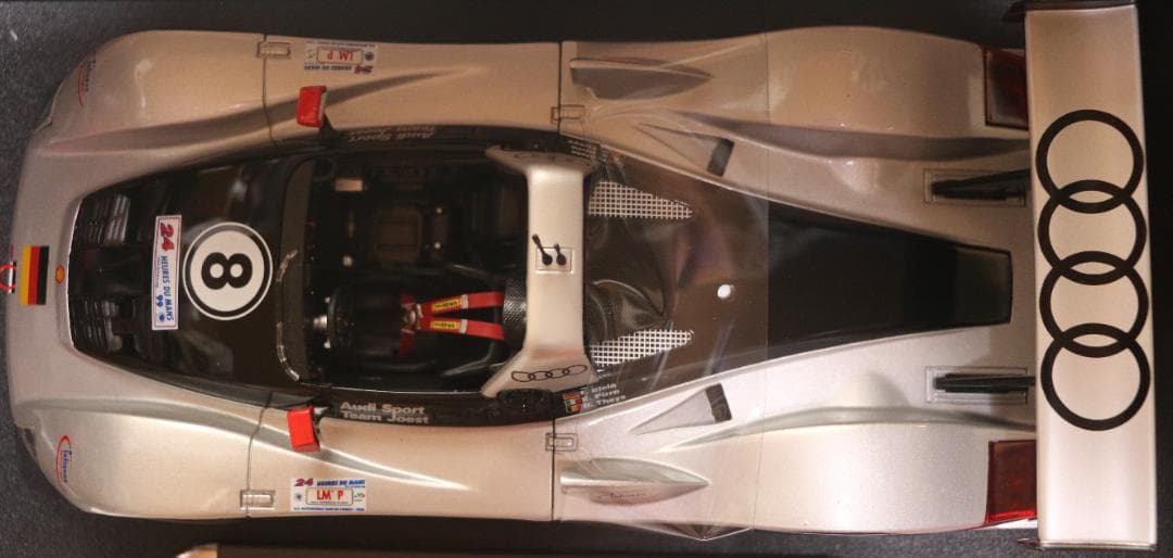 MAISTO製 アウディーＲ8R　　 ル・マン1999　1/18 　中古品