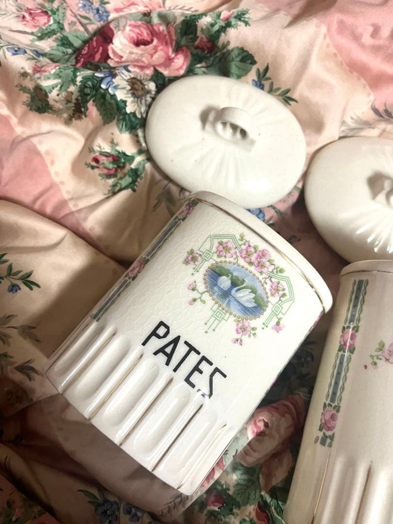 お値下げ　フランスアンティーク　小花&バラ&白鳥　キャニスター　4Pセット　陶器