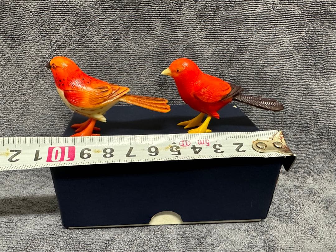 置物　根付　鳥カラフル 2匹　天然素材　マンモス　象牙風 骨董　美術品