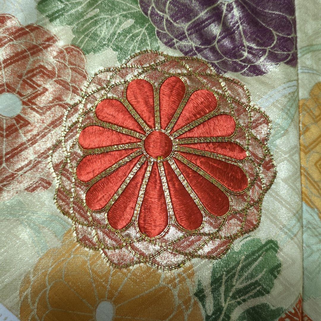 振袖 オレンジ他 青海沼 菊 紅葉 梅 　金刺しゅう入り