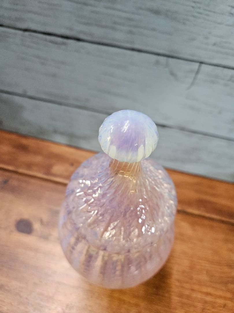 フランスアンティーク オパールセントガラス ボンボニエール 蓋付きのグラス 花瓶