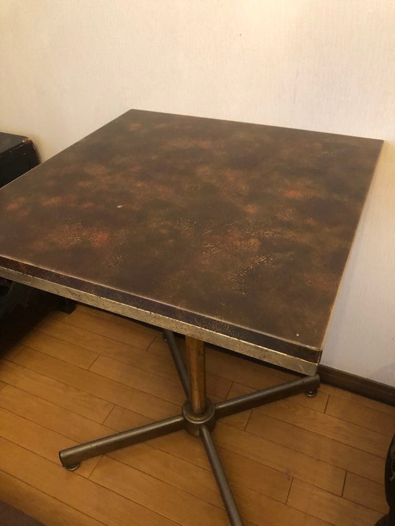 カフェ　テーブル　マーブル調　真鍮　アンティーク　正方形　ブラウン　金