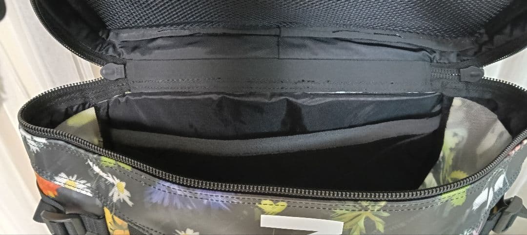 THE NORTH FACEノースフェイス 花柄リュックNM82255 30L①