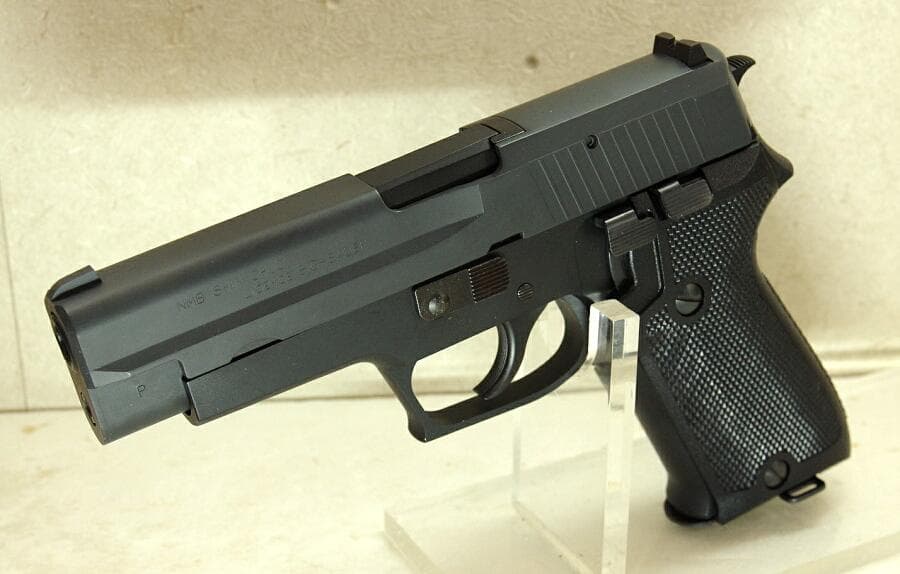 TANAKA SIG P220 IC 9mm拳銃 海上自衛隊