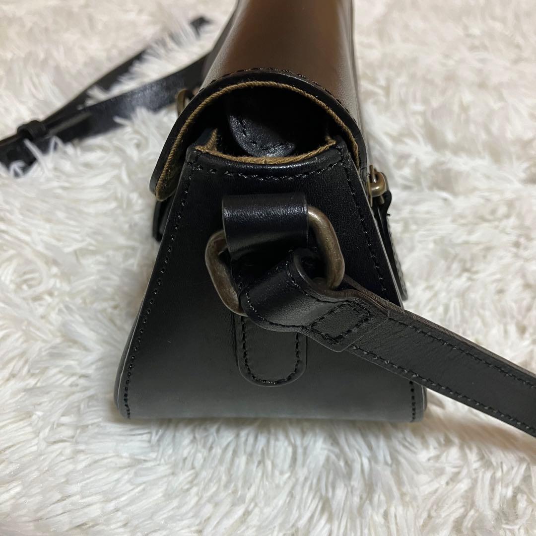 極美品 Dakota ミニショルダーバッグ レザー 黒