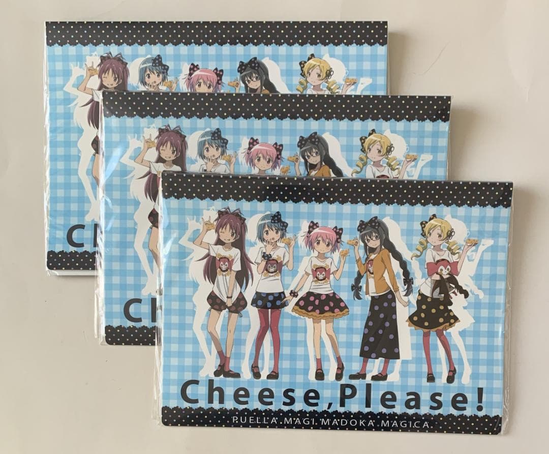 【ローソン限定】 魔法少女まどか☆マギカ クリアファイルホルダー 3冊