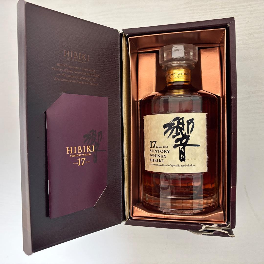 サントリー ウィスキー　響 17年 700ml 箱あり　新品未開封