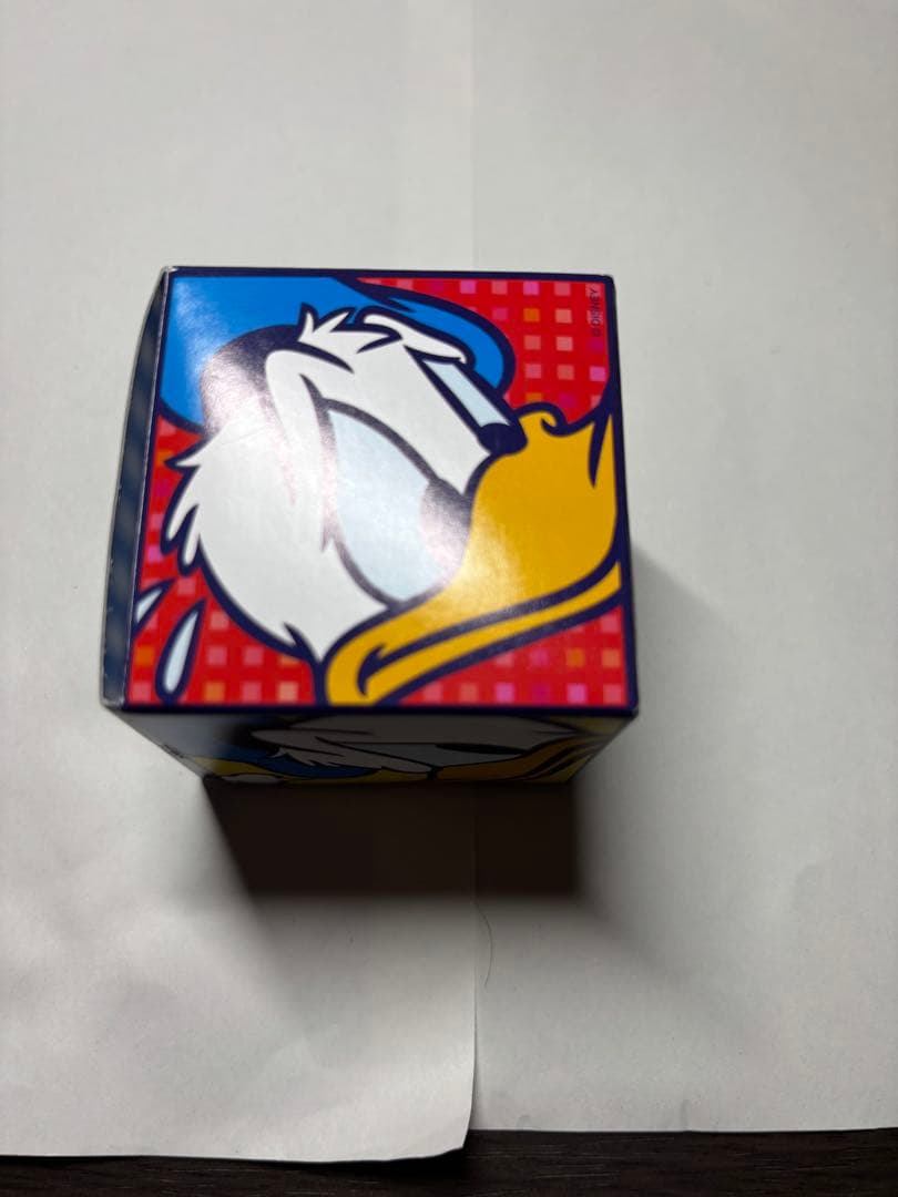 ディズニーリゾート ドナルドダック チョコレートクランチの空き箱