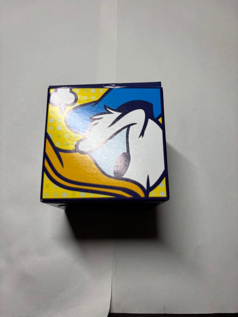 ディズニーリゾート ドナルドダック チョコレートクランチの空き箱