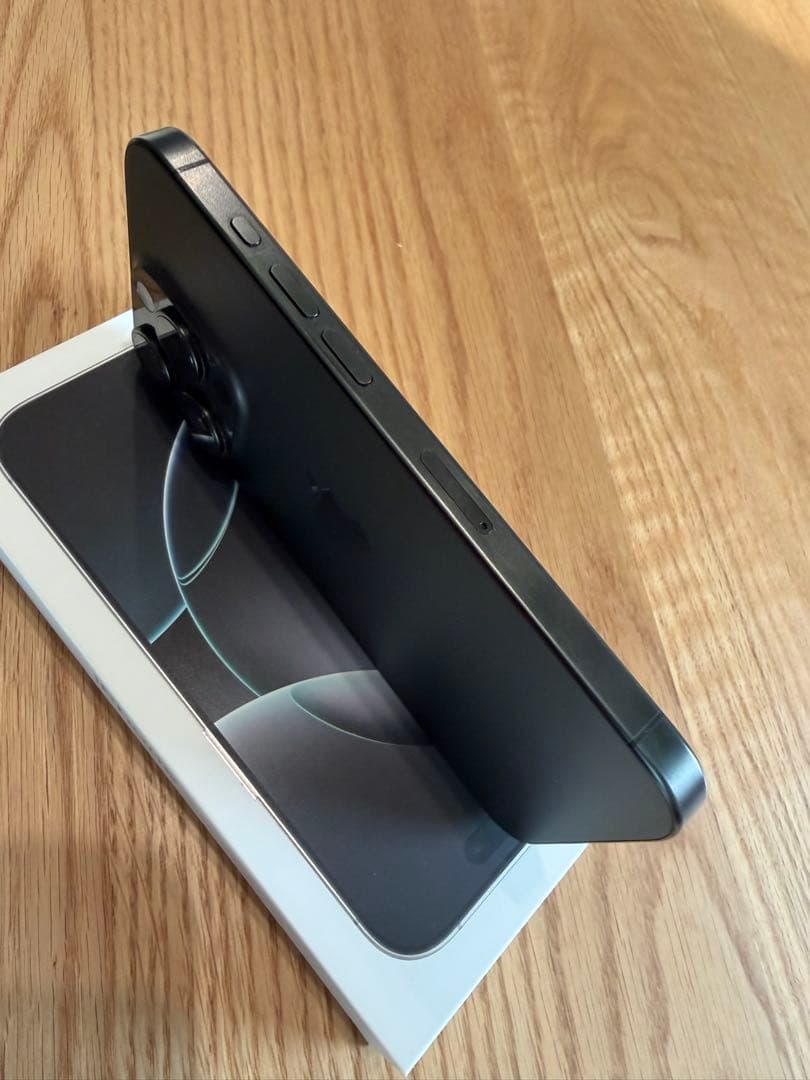 iPhone 15 Pro 256GB SIMフリー　ブラックチタニウム