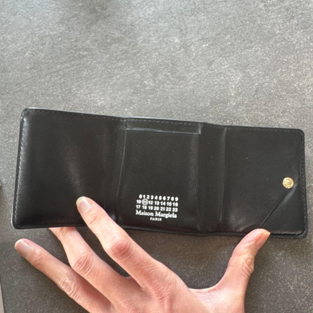 マルジェラ　三つ折り財布