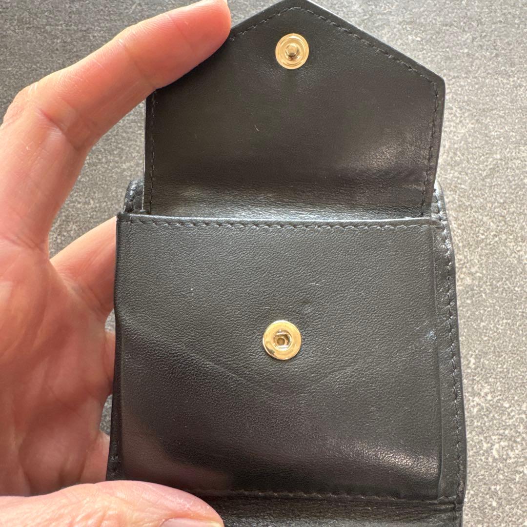 マルジェラ　三つ折り財布