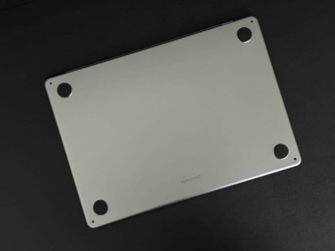 【美品】MacBook Air （M2, 2022）13.6㌅ 元箱付き