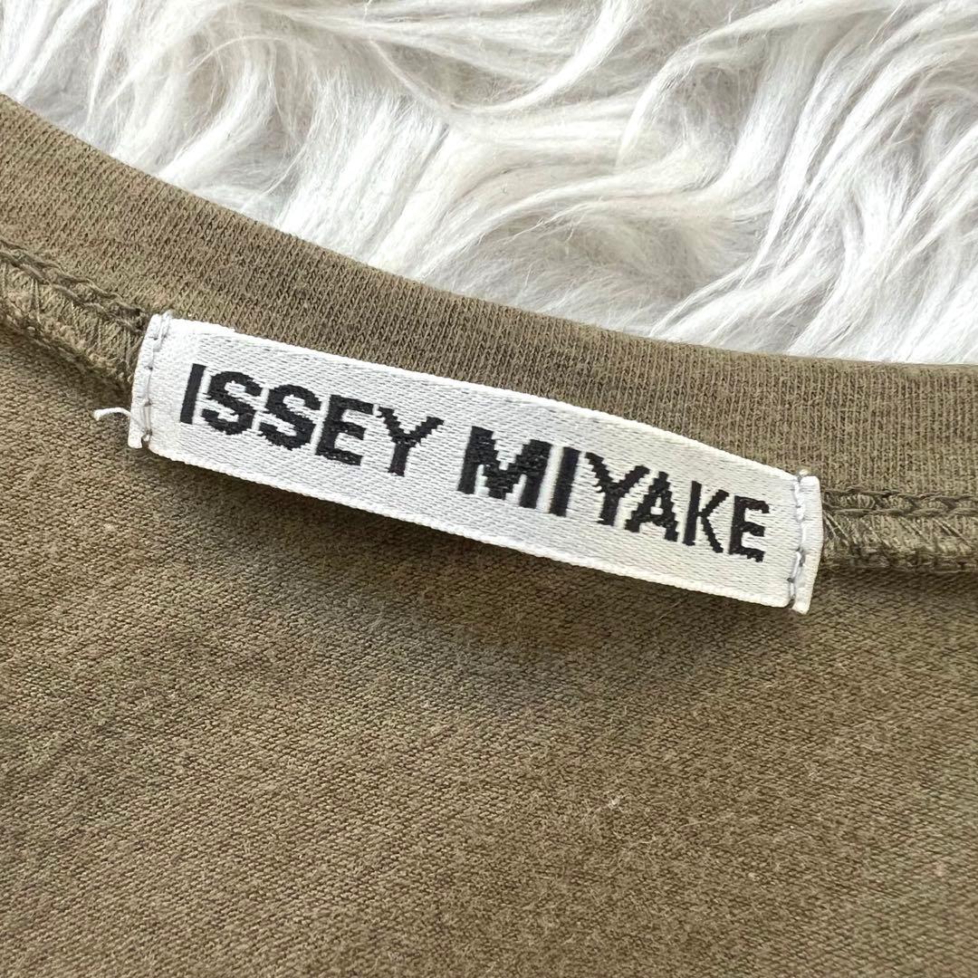 イッセイミヤケ／ISSEY MIYAKE レディース 花柄 タンクトップ