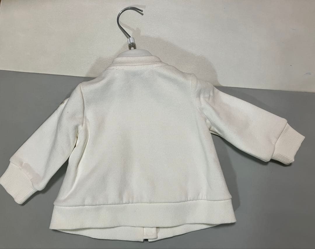 MONCLER　白アウター