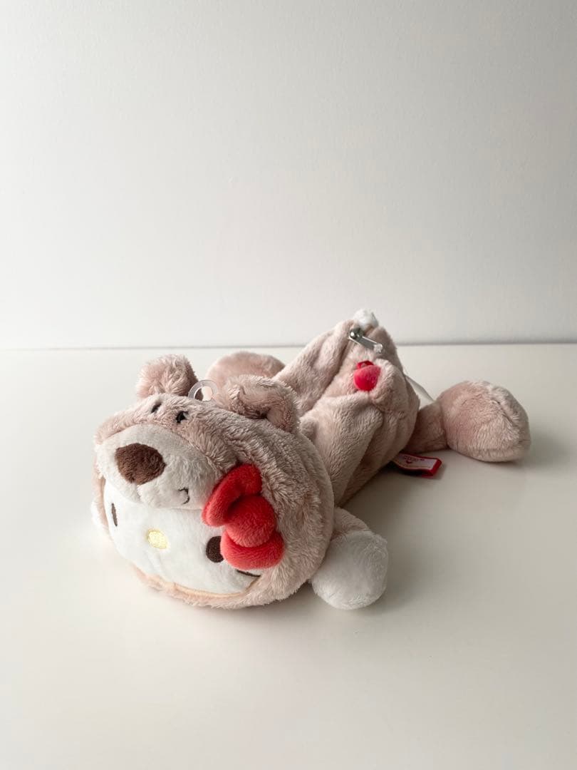 初コラボ！新品未使用　ハローキティー×ラブベアNICl ペンケース　ぬいぐるみ