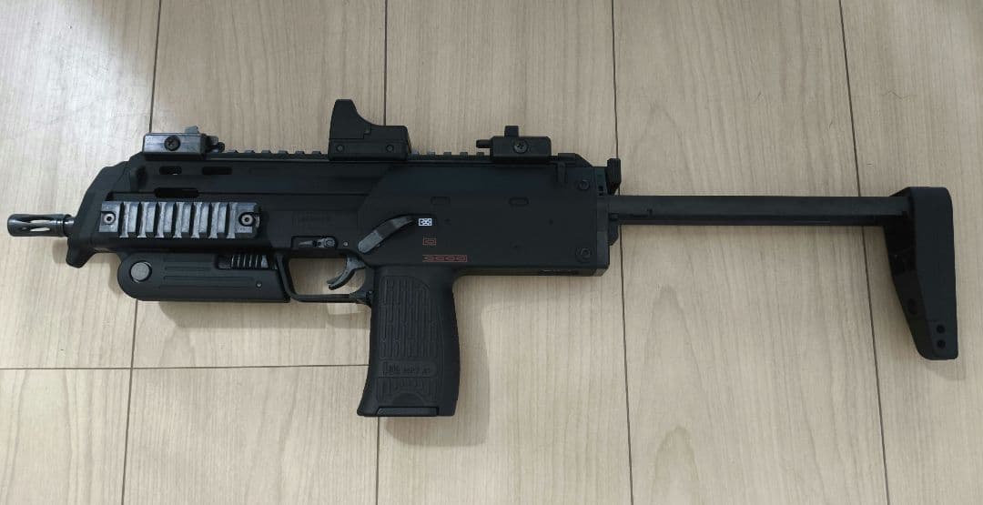 東京マルイ MP7A1　電動ガン　マイクロプロサイト付き
