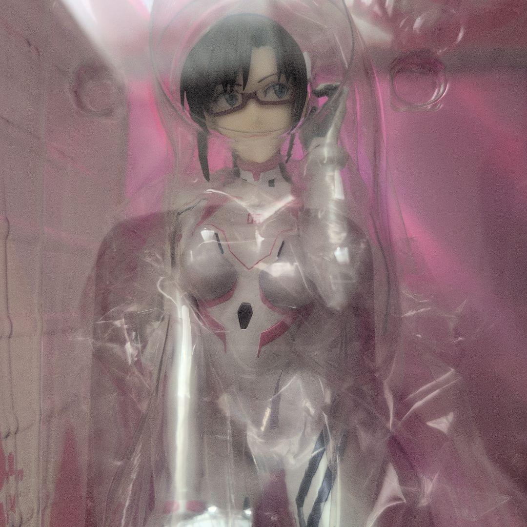 Mari Makinami Illustrious 1/8スケールフィギュア