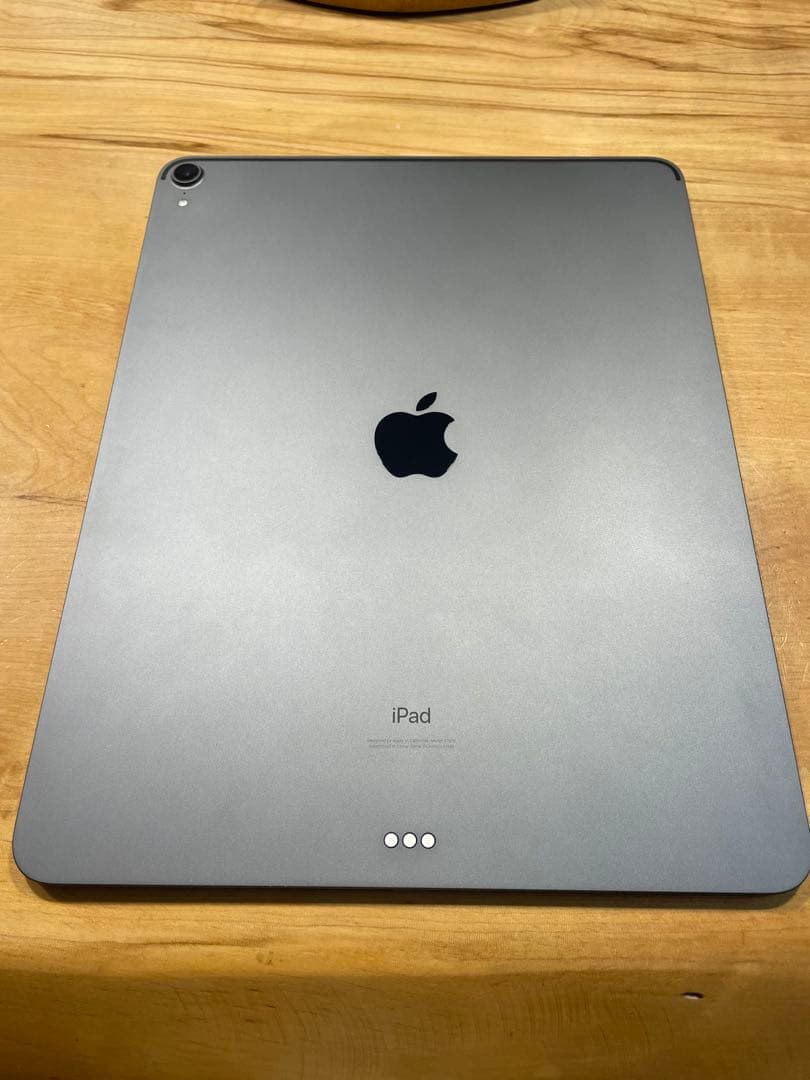iPad Pro 12.9インチ 第3世代 スペースグレー 本体