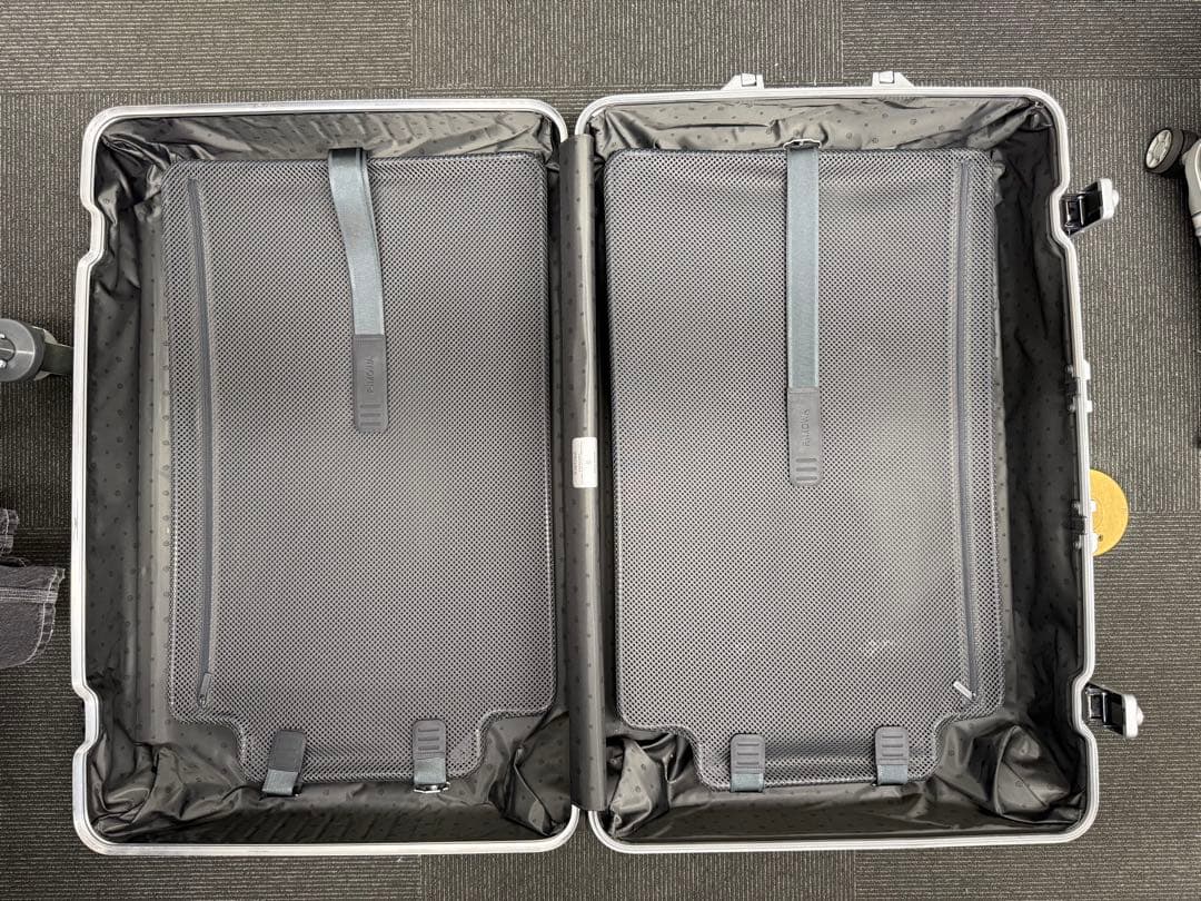 RIMOWAリモワ×ルフトハンザ 2個セット