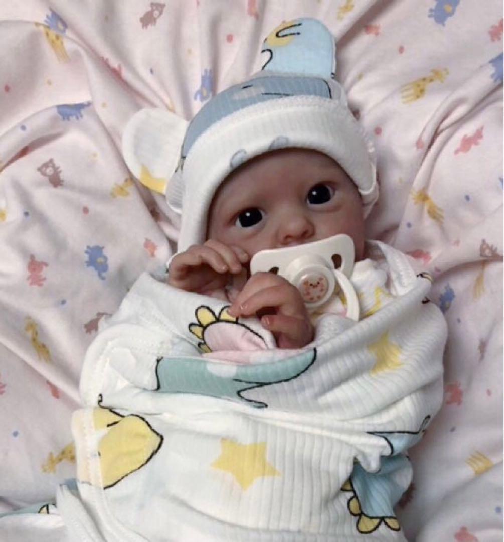 *・゜゜・*:.。..リボーンドール　未熟児赤ちゃん・*:.。. .。.:*