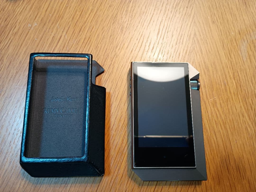 Astell&Kern ak240　　箱付きです