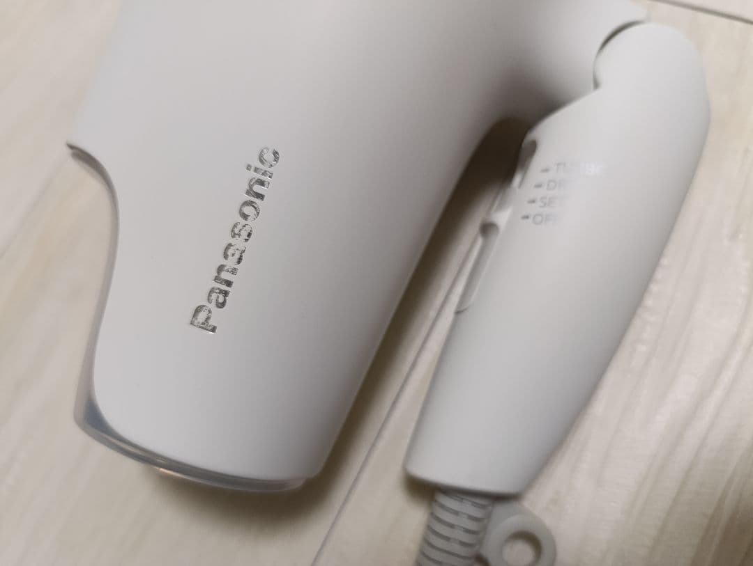 パナソニック ナノケア Panasonic EH-NA0G 21年製 WH 05