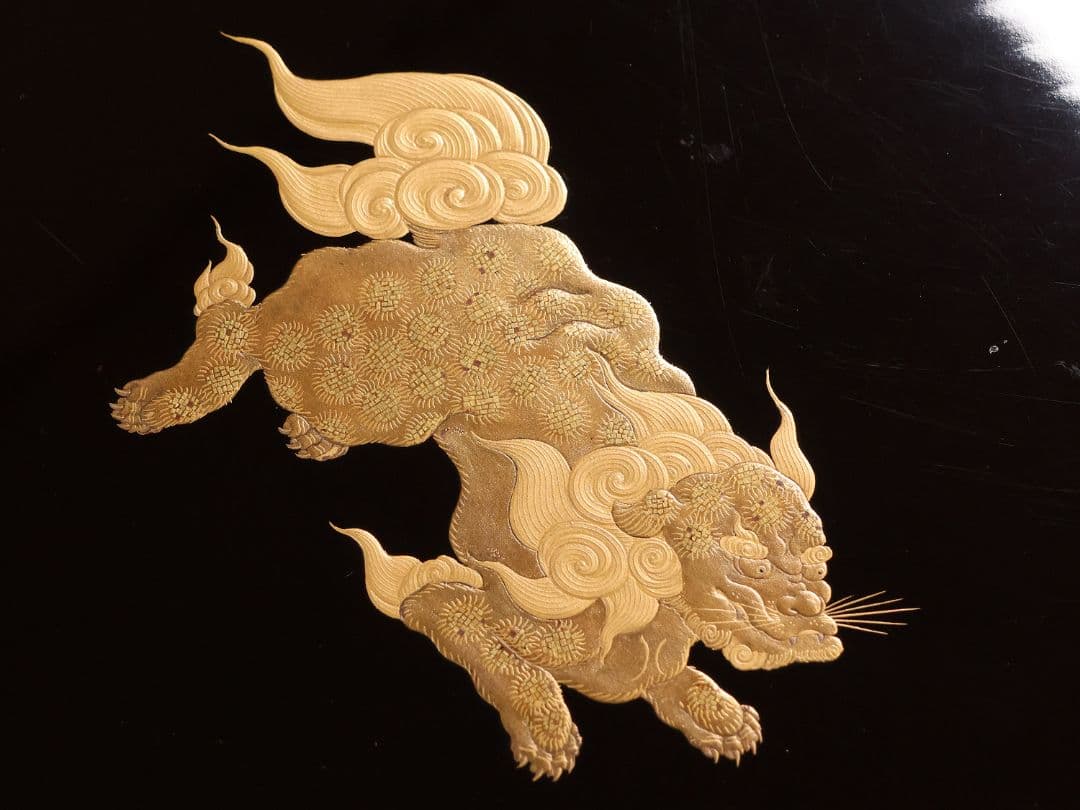 木製 漆塗 牡丹獅子 花唐草 金蒔絵 饅頭箱一対 菓子重 菓子箱【CM285】