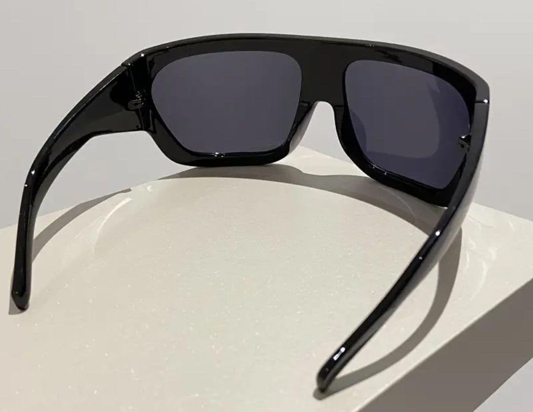 ピラフ星人　キャップ　黒色１個　サングラス１個　ニューエラ　a