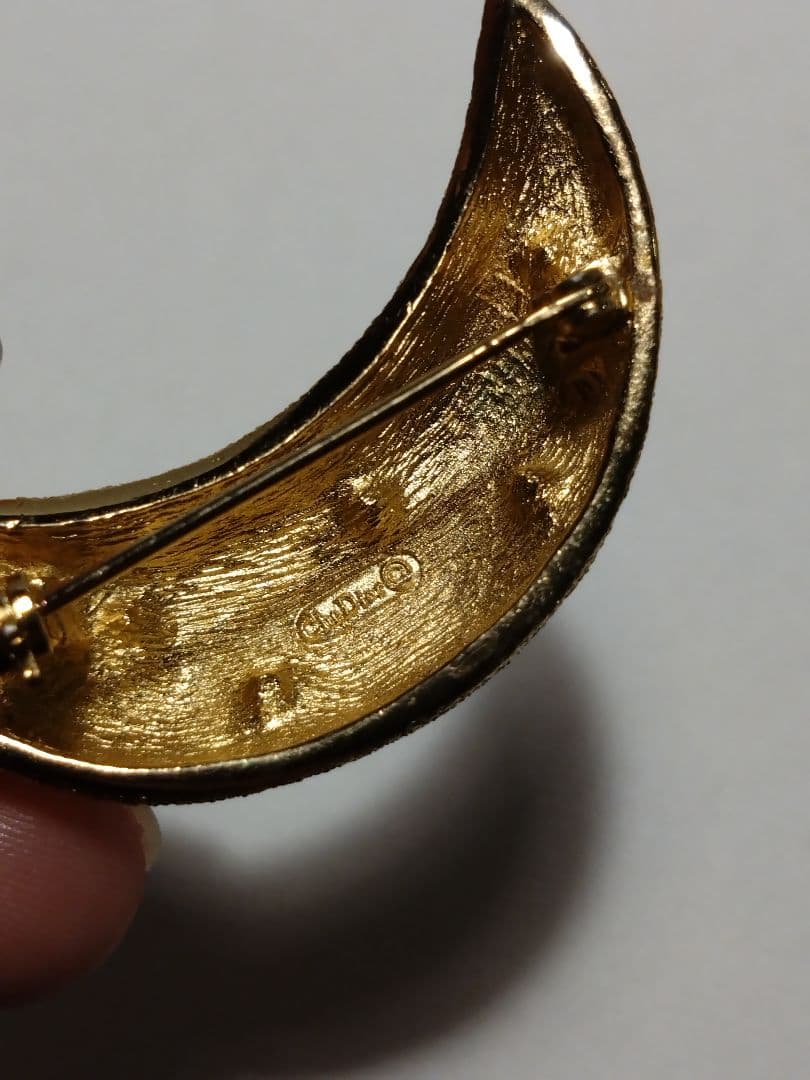 ChristianDior　ディオール　ストーン 三日月　ブローチ　ゴールド