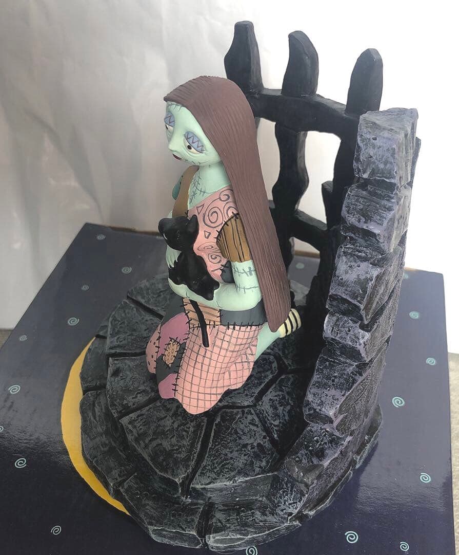 美品 ナイトメア・ビフォア・クリスマス サリー&黒猫 レジンフィギュア