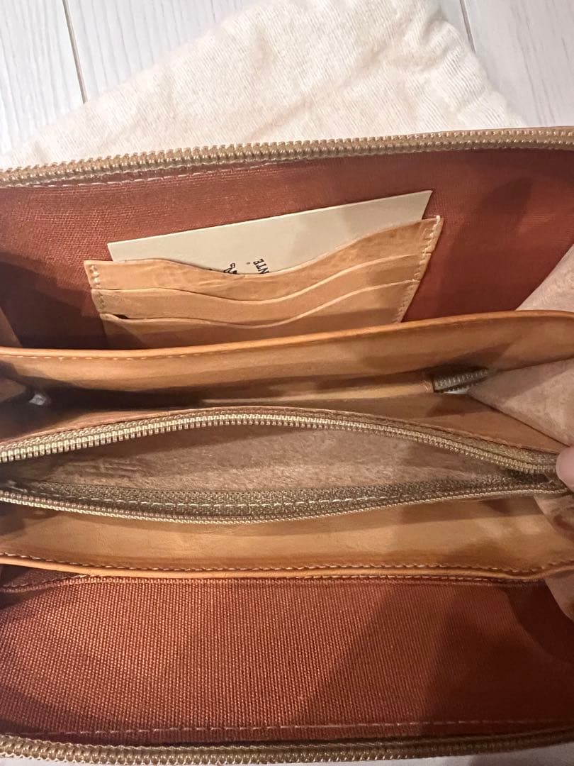 【新品】イルビゾンテ　IL BISONTE 本革　長財布