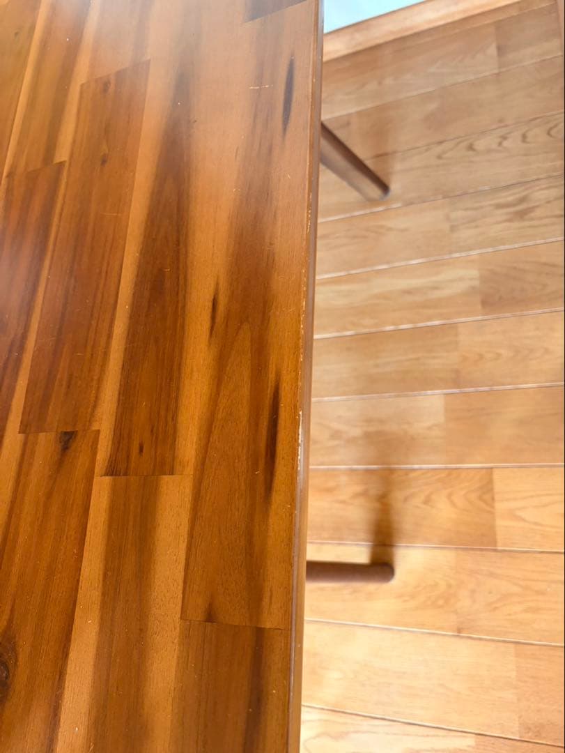 unicoウニコ　スウェラ　ダイニングテーブル