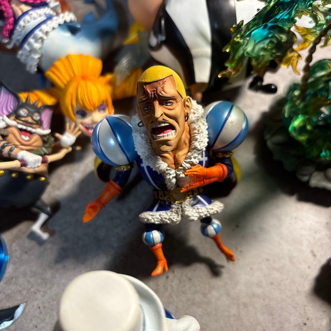 ヒ*タ様 ワンピース ジャンク 訳あり フィギュア 海外 ビックマム シュトロイ