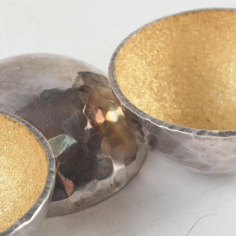 金工作家　櫻内邦子作　純銀刻印　銀塩胡椒入　約36g　匙付　共箱　V　9561