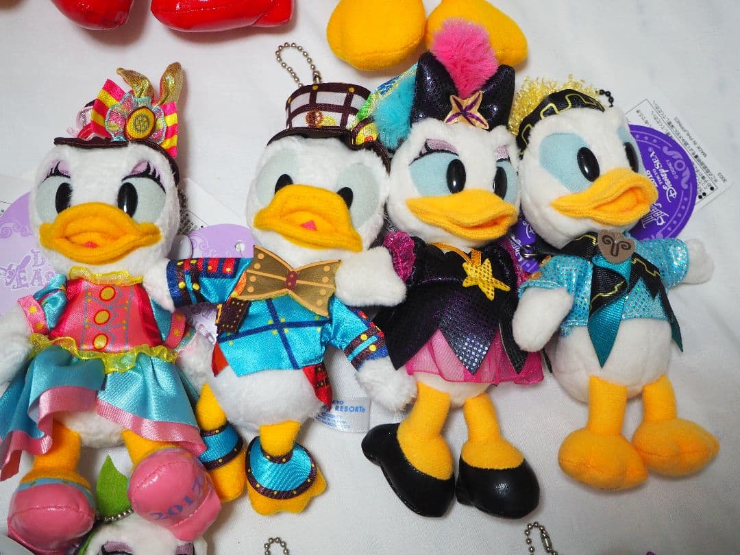 希少　東京ディズニー　ドナルド　デイジー　 ぬいぐるみ バッジ　ウッドチャック