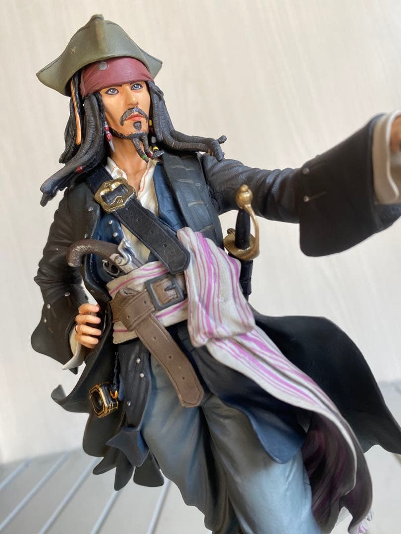 パイレーツ・オブ・カリビアンジャック・スパロウ フィギュア　ディズニー