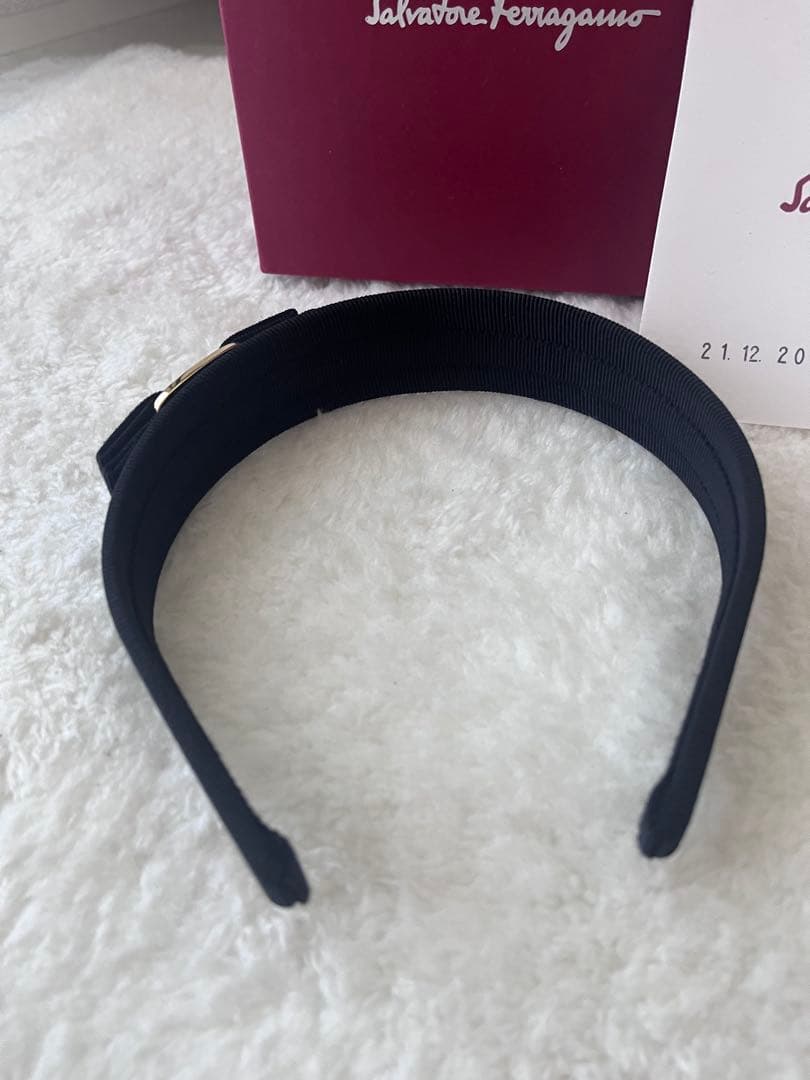 【正規品】Salvatore Ferragamo カチューシャ　ブラック