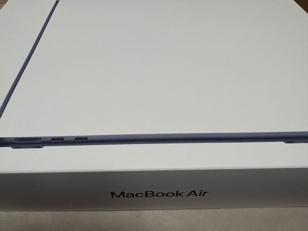 【明日まで値引‼️】Macbook Air M4 16GB 256GB 13インチ