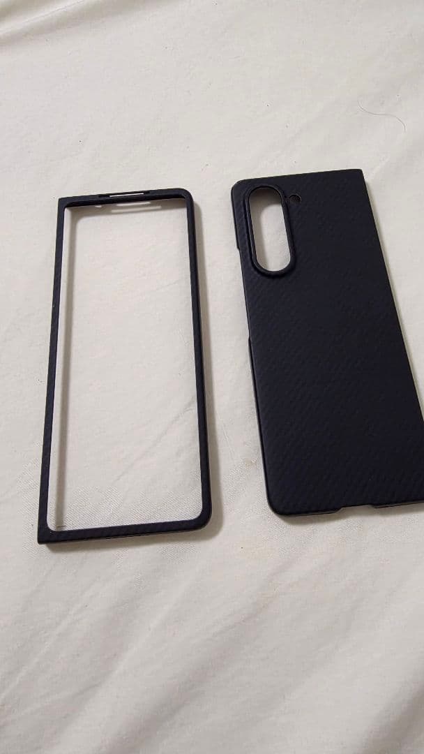 galaxy fold5 256GB 国内auSIMフリー版　アラミドケース付き