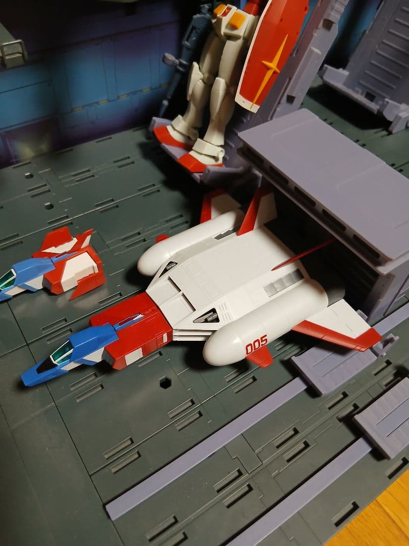 ロボット魂　ジオラマ　ガンダム フィギュア 1/144 スケール