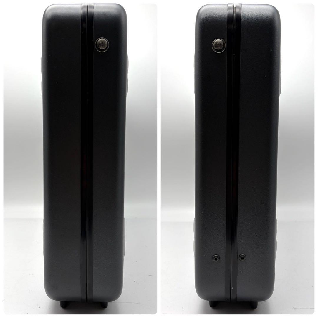 極美品 ゼロハリバートン ガンメタ アタッシュケース ダイアルロック