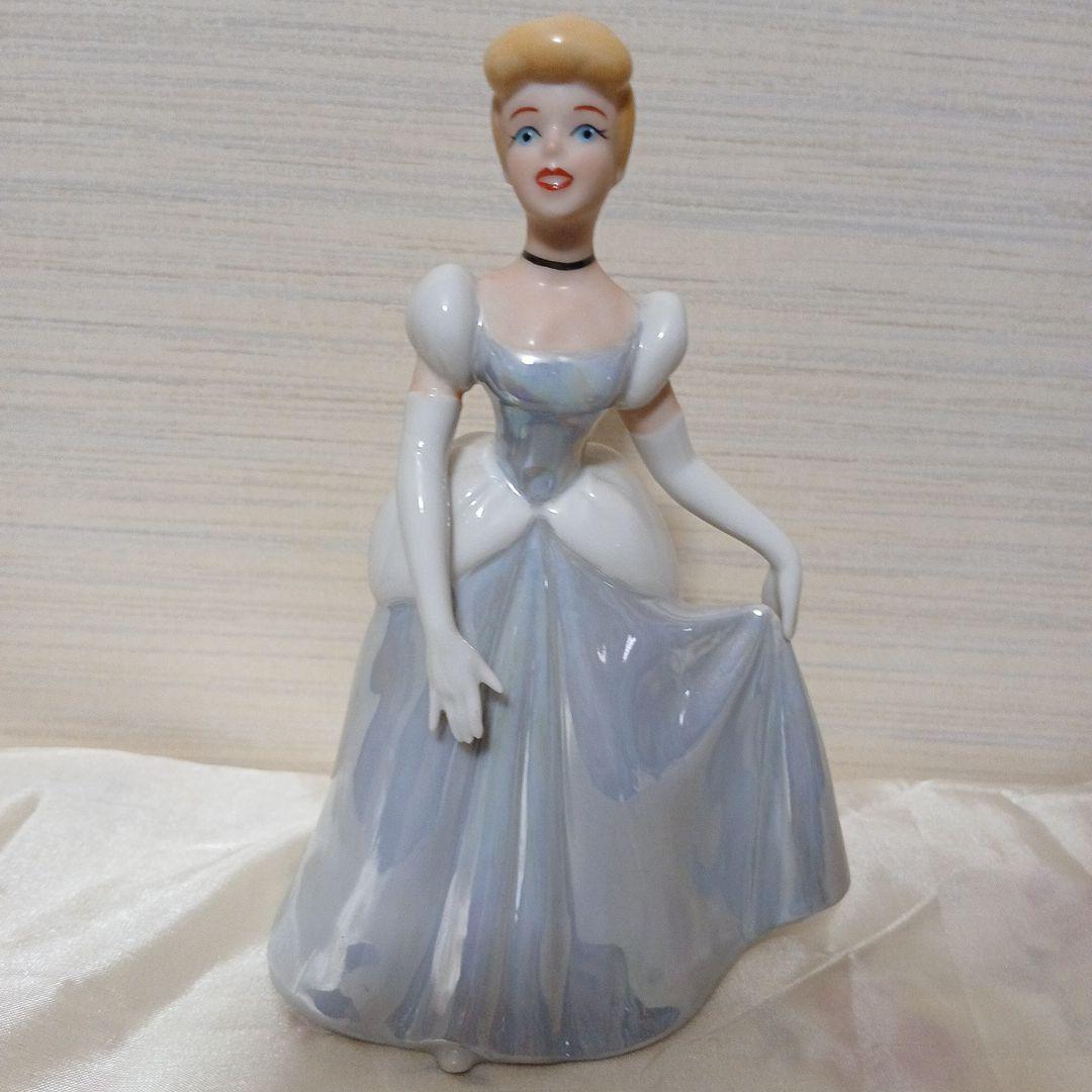 ディズニープリンセス　陶器置物　5点セット